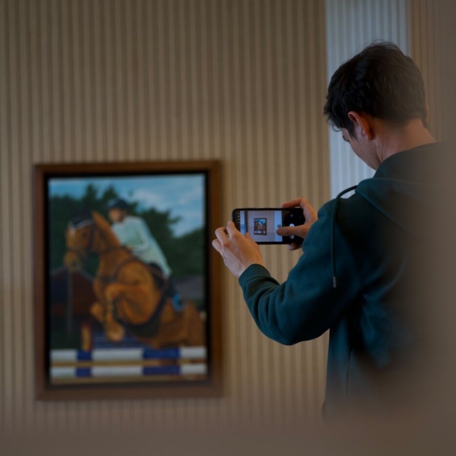 Juan Felipe Ruge photographing Equilum